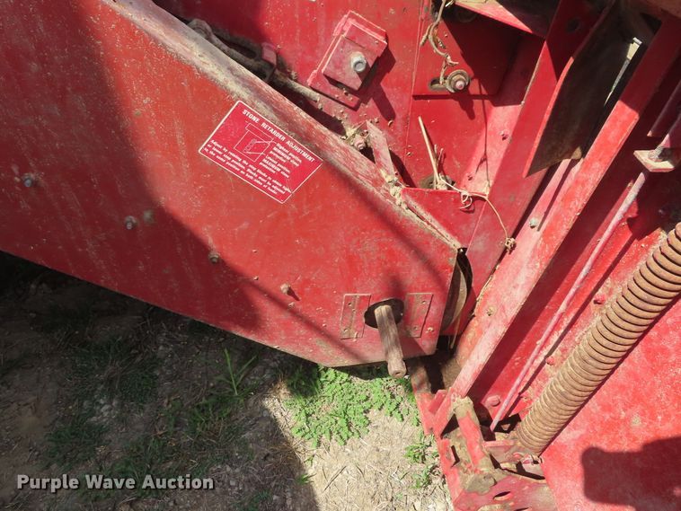 image for item DD6361 1978 International 1460 combine