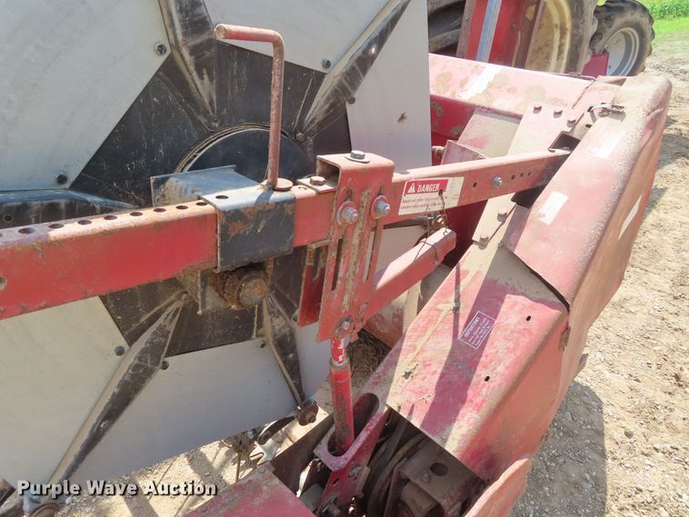 image for item DD6361 1978 International 1460 combine