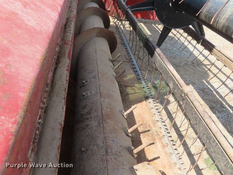 image for item DD6361 1978 International 1460 combine