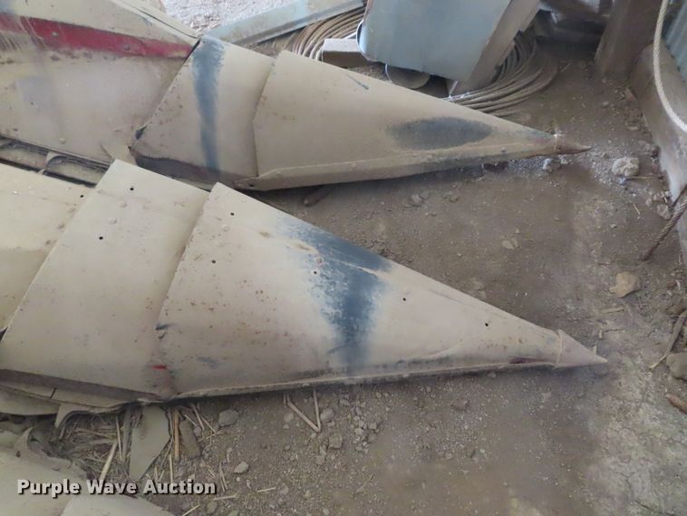 image for item DD6361 1978 International 1460 combine