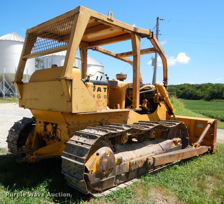 image for item DD6362 1966 Caterpillar D6B dozer