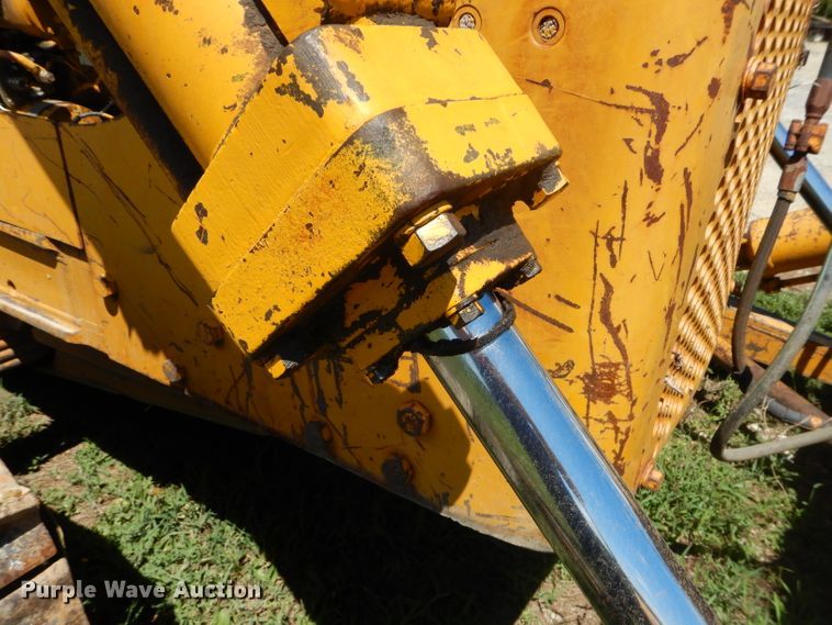 image for item DD6362 1966 Caterpillar D6B dozer