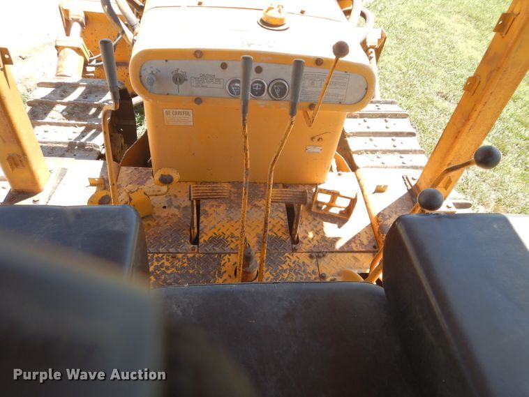 image for item DD6362 1966 Caterpillar D6B dozer