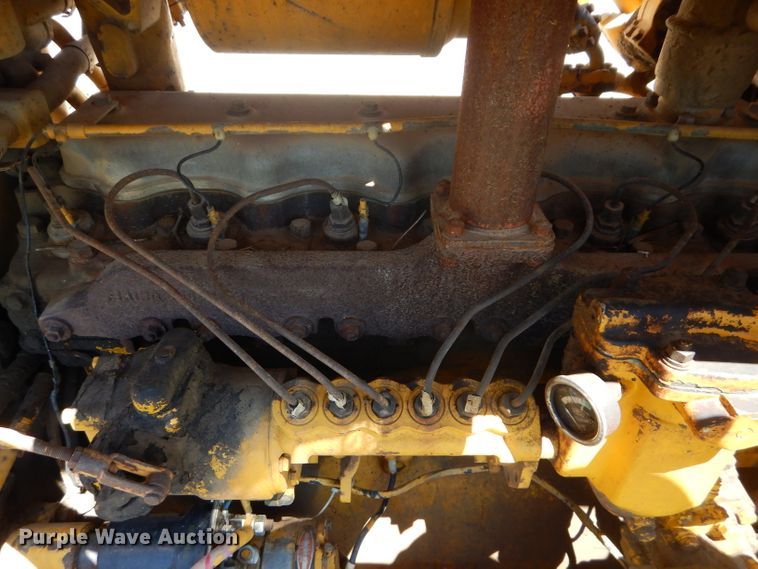 image for item DD6362 1966 Caterpillar D6B dozer