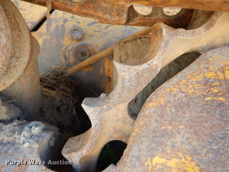 image for item DD6362 1966 Caterpillar D6B dozer