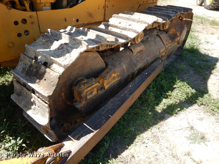 image for item DD6362 1966 Caterpillar D6B dozer