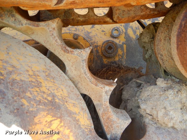 image for item DD6362 1966 Caterpillar D6B dozer