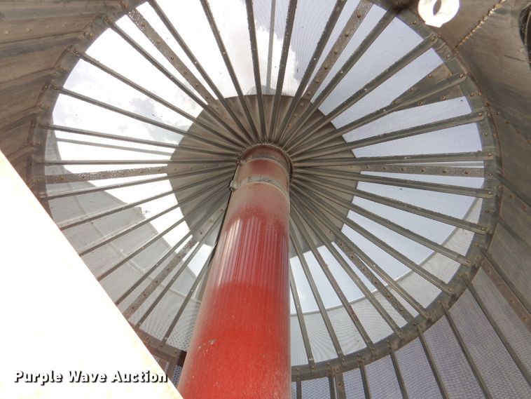 image for item DD6365 2017 GT 545XL recirculating grain dryer