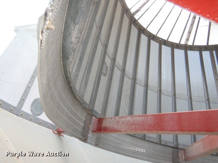 image for item DD6365 2017 GT 545XL recirculating grain dryer