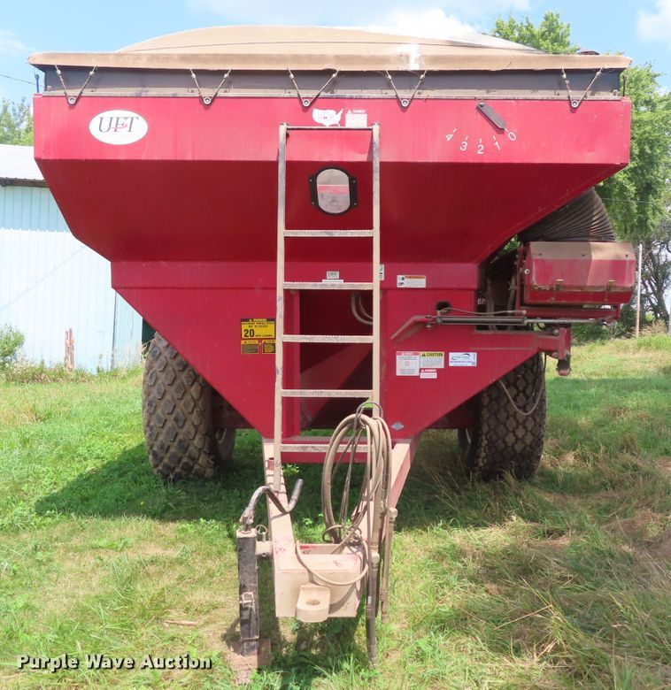 image for item DD6386 UFT 4765 grain cart