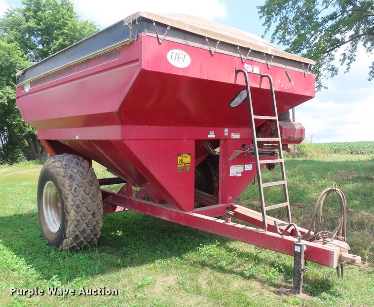 image for item DD6386 UFT 4765 grain cart