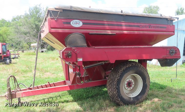 image for item DD6386 UFT 4765 grain cart