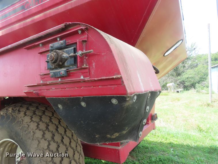 image for item DD6386 UFT 4765 grain cart