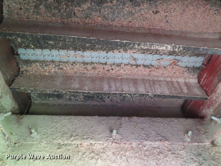 image for item DD6386 UFT 4765 grain cart