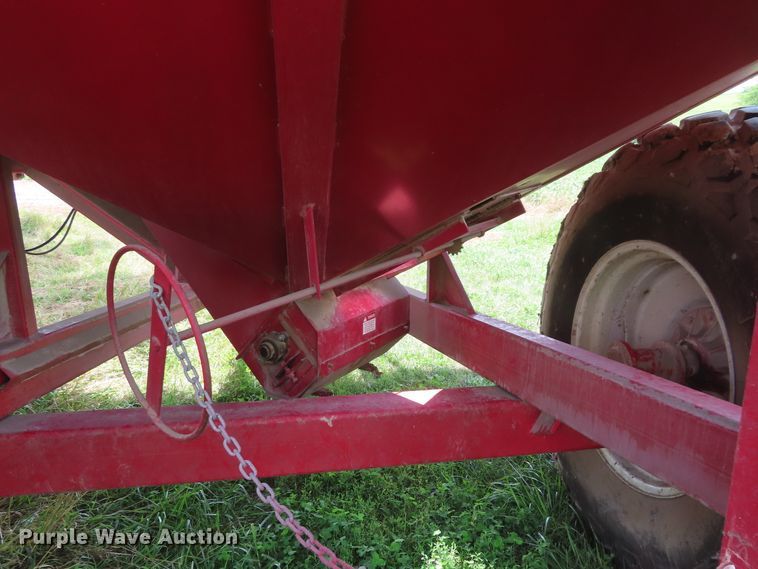 image for item DD6386 UFT 4765 grain cart