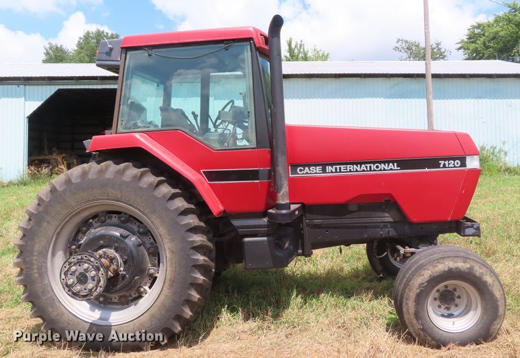 image for item DD6387 1988 Case IH 7120 tractor