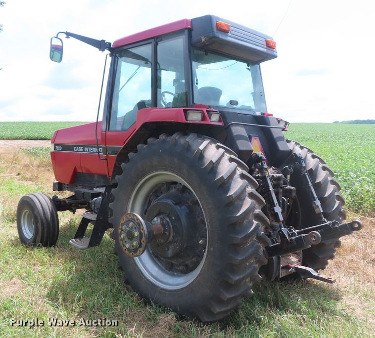 image for item DD6387 1988 Case IH 7120 tractor