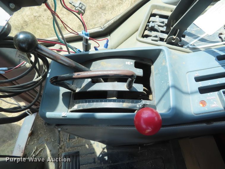 image for item DD6387 1988 Case IH 7120 tractor