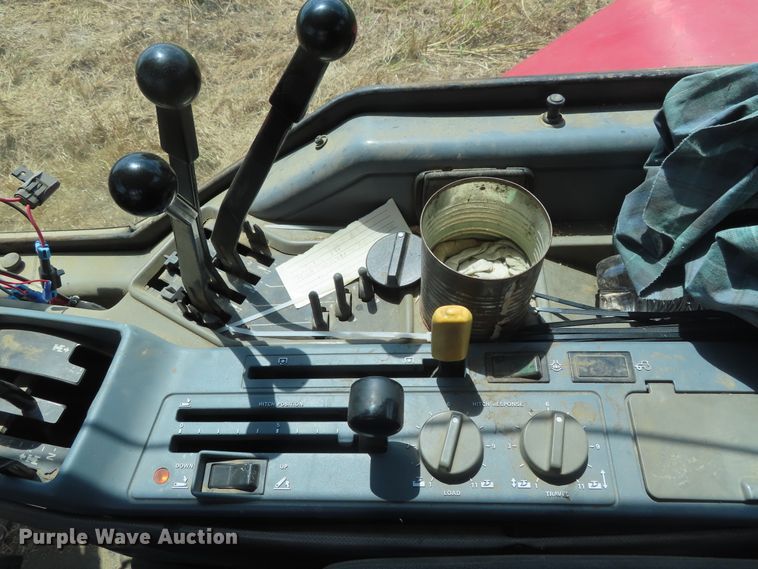 image for item DD6387 1988 Case IH 7120 tractor