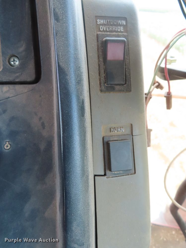 image for item DD6387 1988 Case IH 7120 tractor