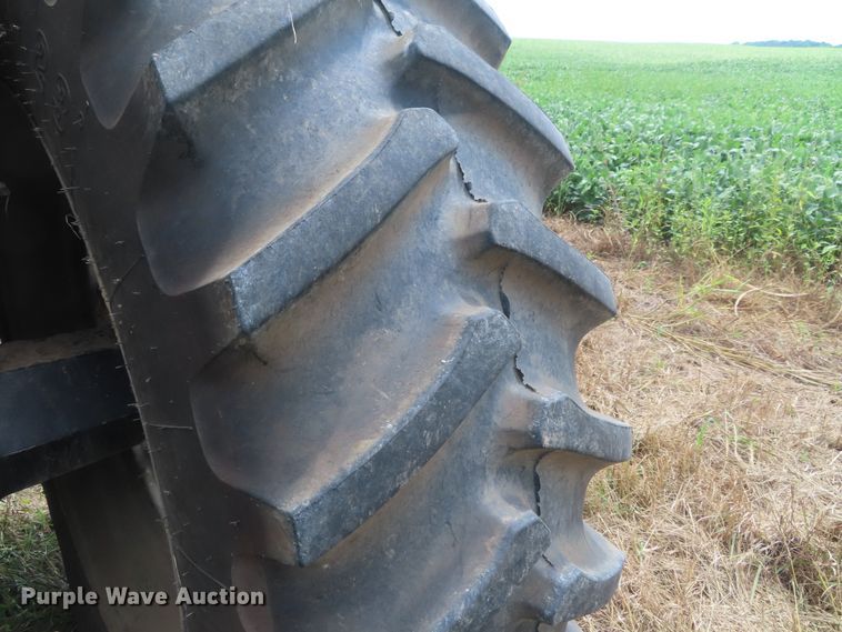 image for item DD6387 1988 Case IH 7120 tractor