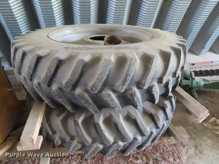 image for item DD6387 1988 Case IH 7120 tractor