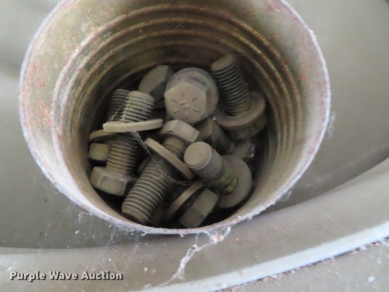 image for item DD6387 1988 Case IH 7120 tractor