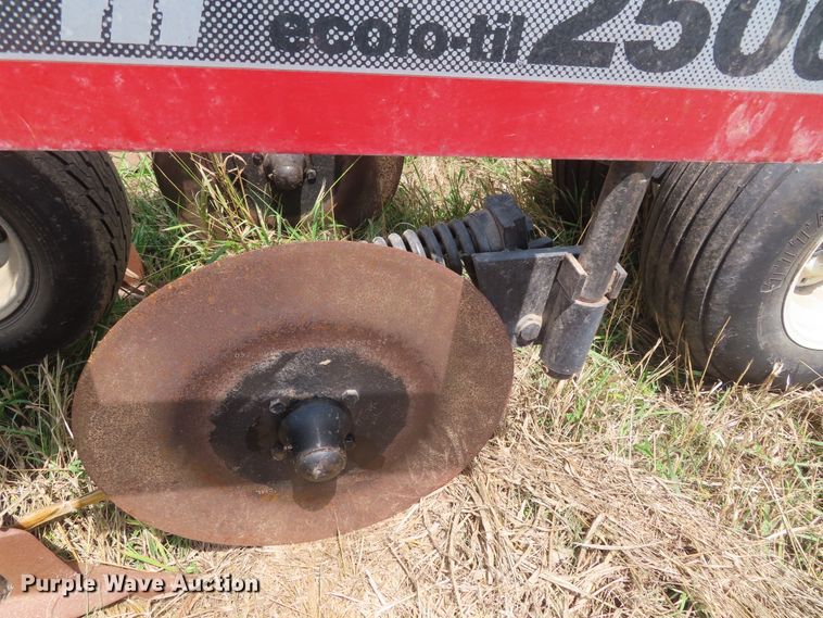 image for item DD6388 Case IH 2500 Ecolo-Till in-line ripper