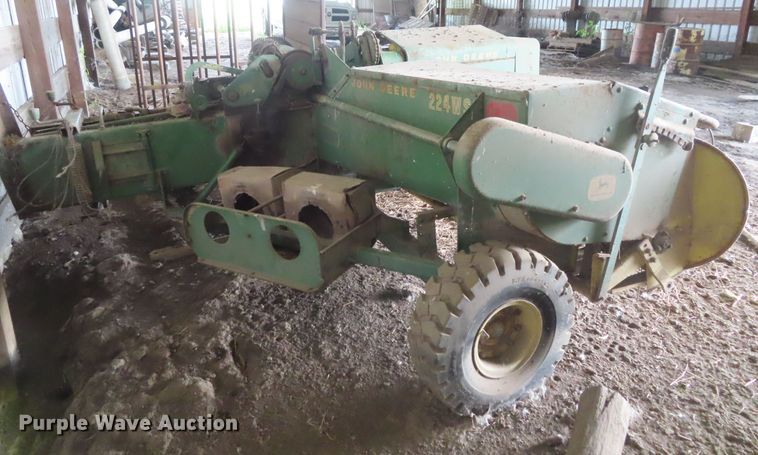 image for item DD6389 John Deere 224WS square baler