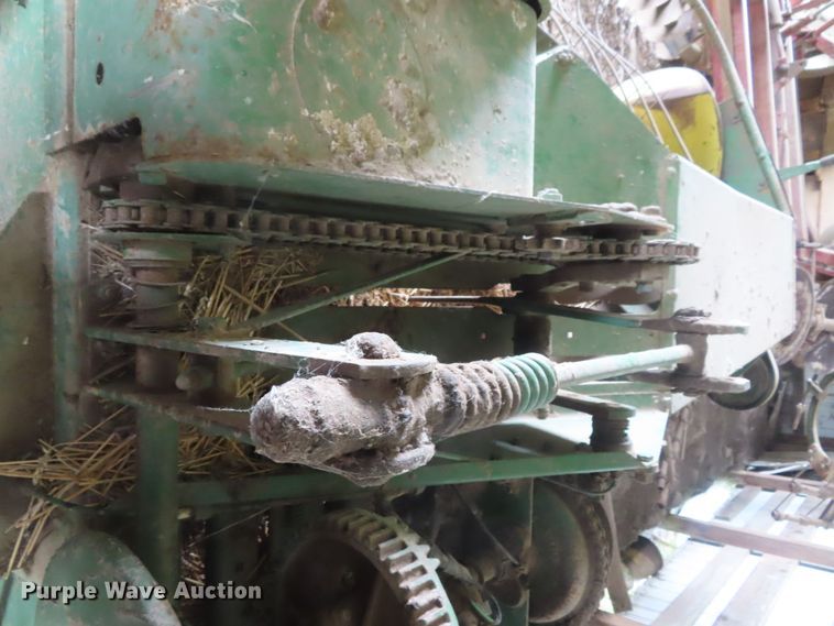 image for item DD6389 John Deere 224WS square baler