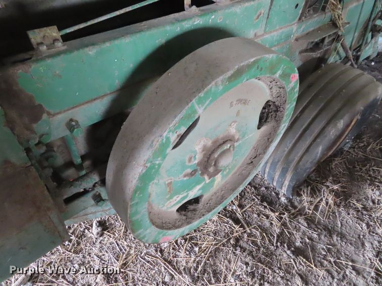 image for item DD6389 John Deere 224WS square baler