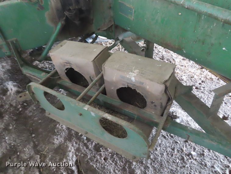 image for item DD6389 John Deere 224WS square baler