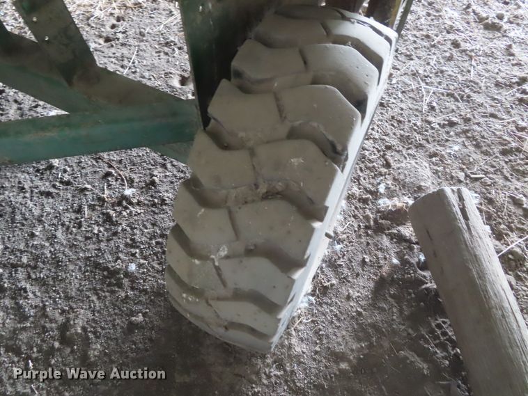 image for item DD6389 John Deere 224WS square baler