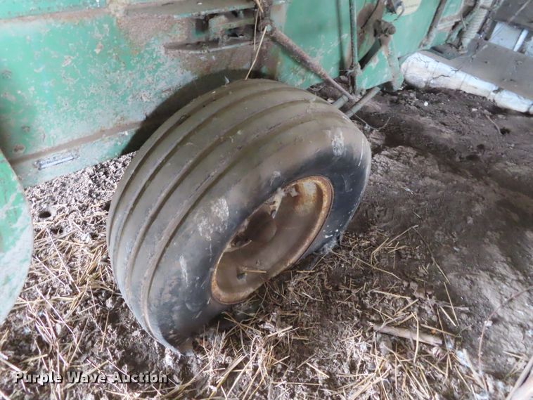 image for item DD6389 John Deere 224WS square baler
