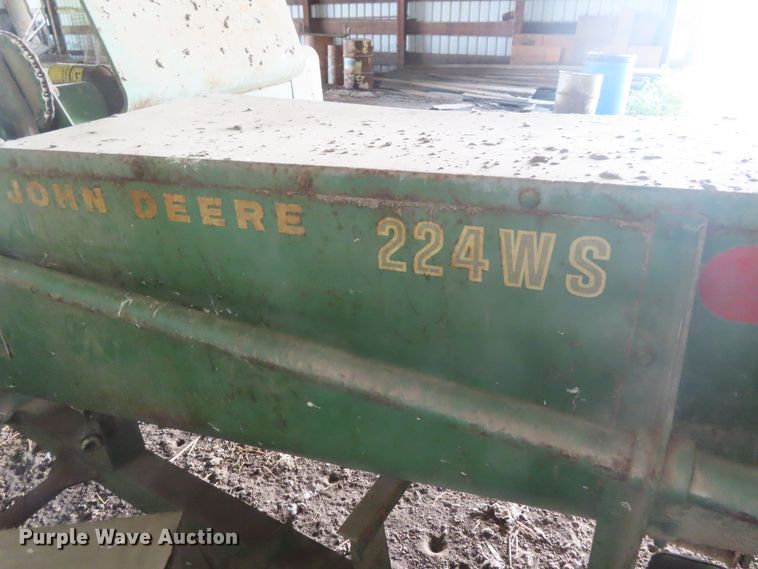 image for item DD6389 John Deere 224WS square baler