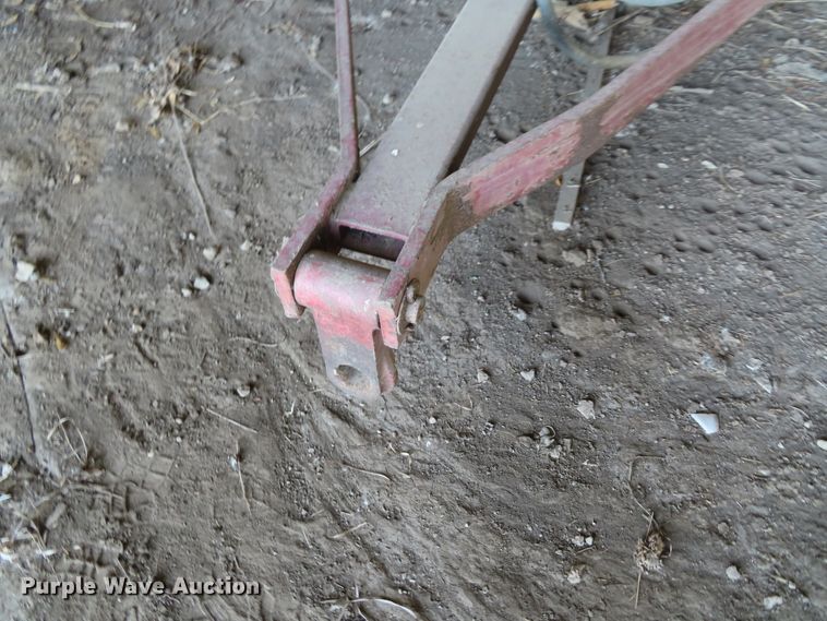 image for item DD6390 International 490 tandem disk