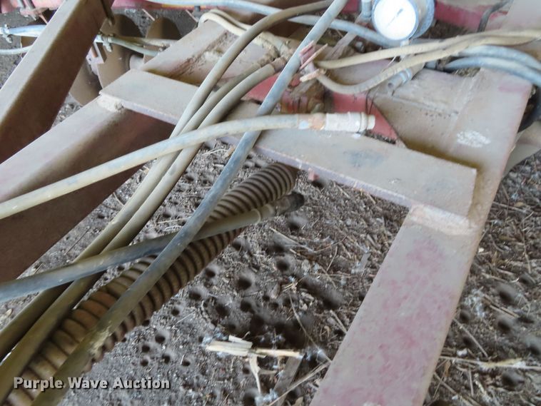 image for item DD6390 International 490 tandem disk