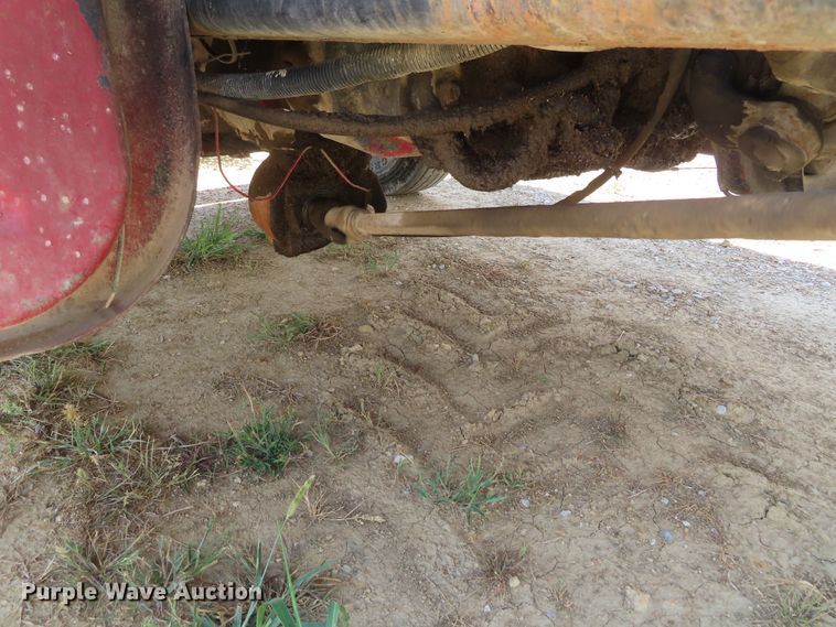 image for item DD6394 1979 International F2574 grain truck