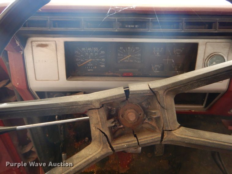 image for item DD6395 1980 Ford grain truck