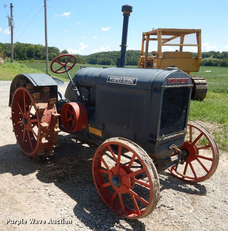 image for item DD6407 1928 McCormick-Deering 10-20 tractor
