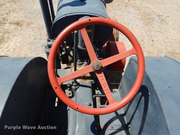 image for item DD6407 1928 McCormick-Deering 10-20 tractor
