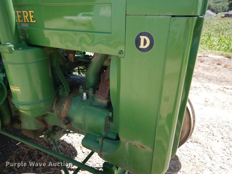 image for item DD6408 John Deere D tractor