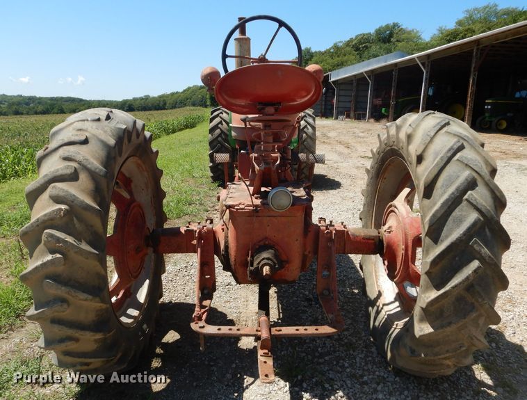 image for item DD6409 1944 International Farmall M tractor