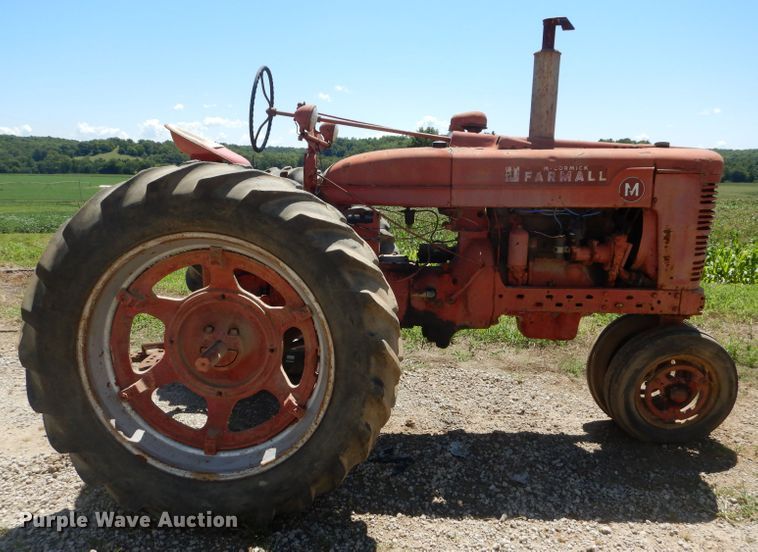 image for item DD6409 1944 International Farmall M tractor
