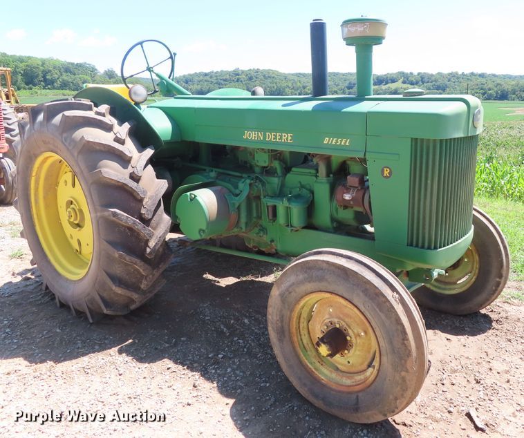 image for item DD6410 1952 John Deere R tractor