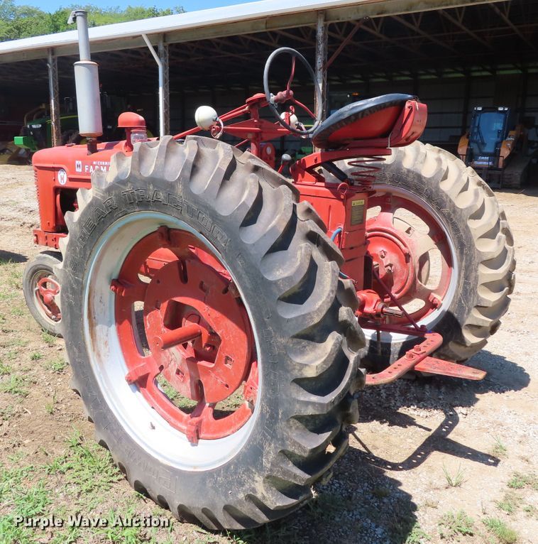 image for item DD6411 1953 International Farmall Super H tractor