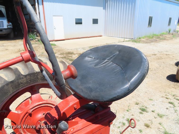 image for item DD6411 1953 International Farmall Super H tractor