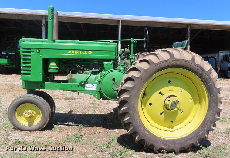 image for item DD6413 1951 John Deere G tractor