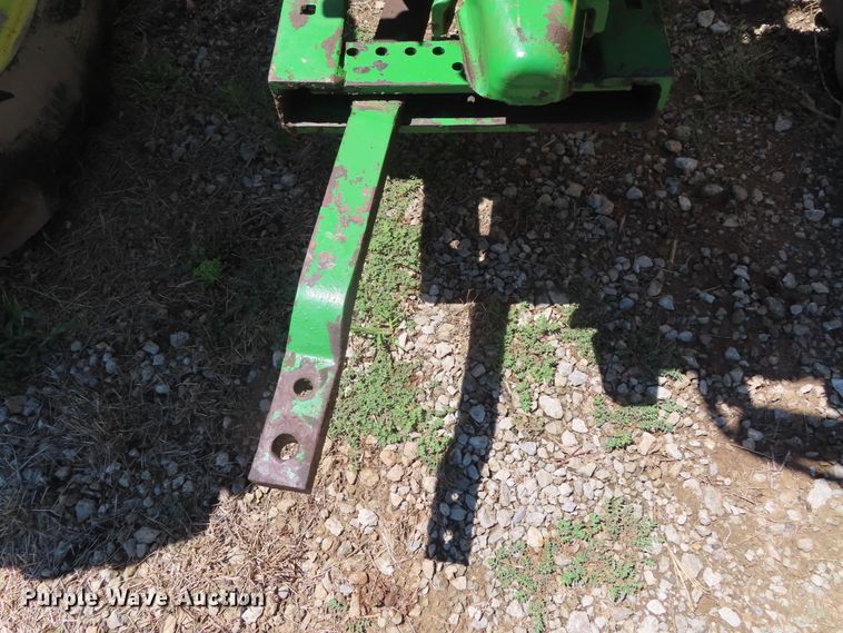 image for item DD6413 1951 John Deere G tractor