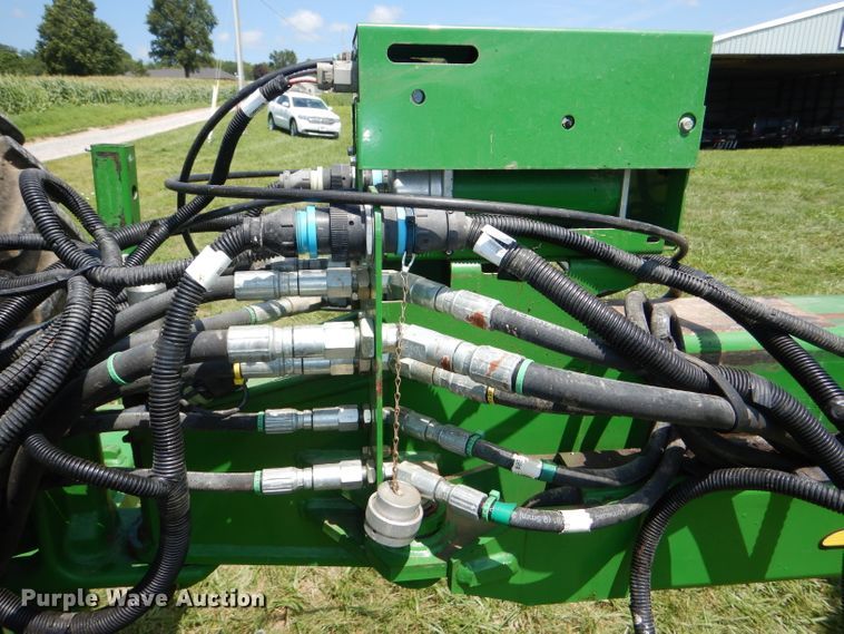image for item DG4837 2011 John Deere 1770NT no-till planter